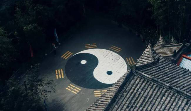銅門入戶門風(fēng)水裝修的5個(gè)常見問題_銅盟薈銅門