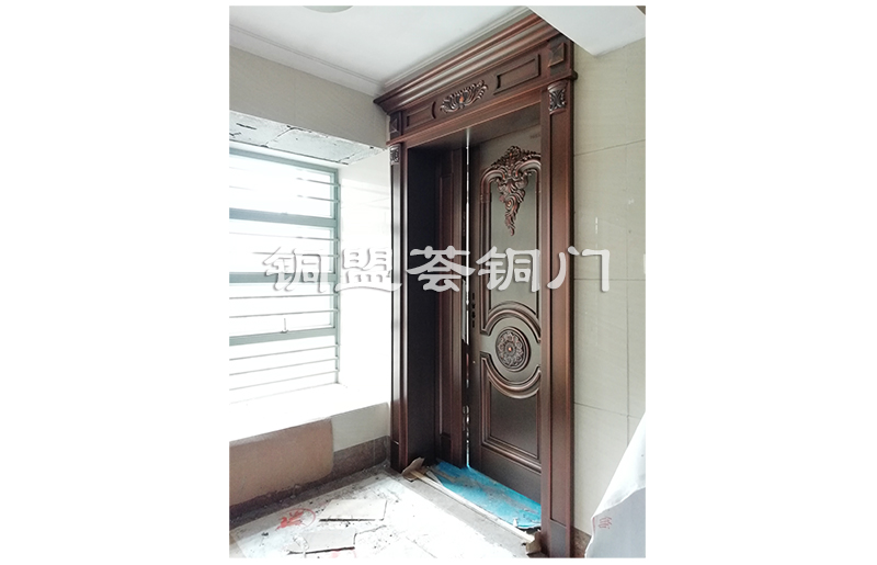 湖南老鄉(xiāng)好友情誼，熊總與銅盟薈銅門結(jié)緣