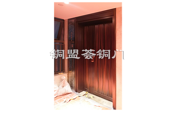 水波紋款現(xiàn)代風(fēng)格銅門，鴻榮源·壹方玖譽(yù)